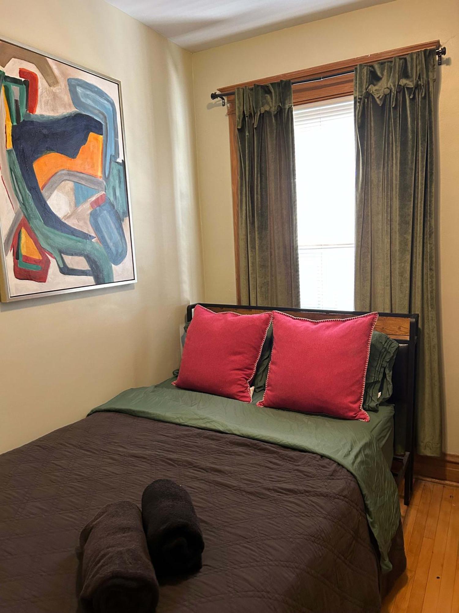 Green Room In Dorothys Bnb Chicago Ngoại thất bức ảnh